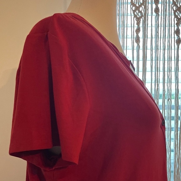 NWT Wonderly Brand Deep Red V-Neck Botton Down Dress | Size XL - Picture 3 of 4